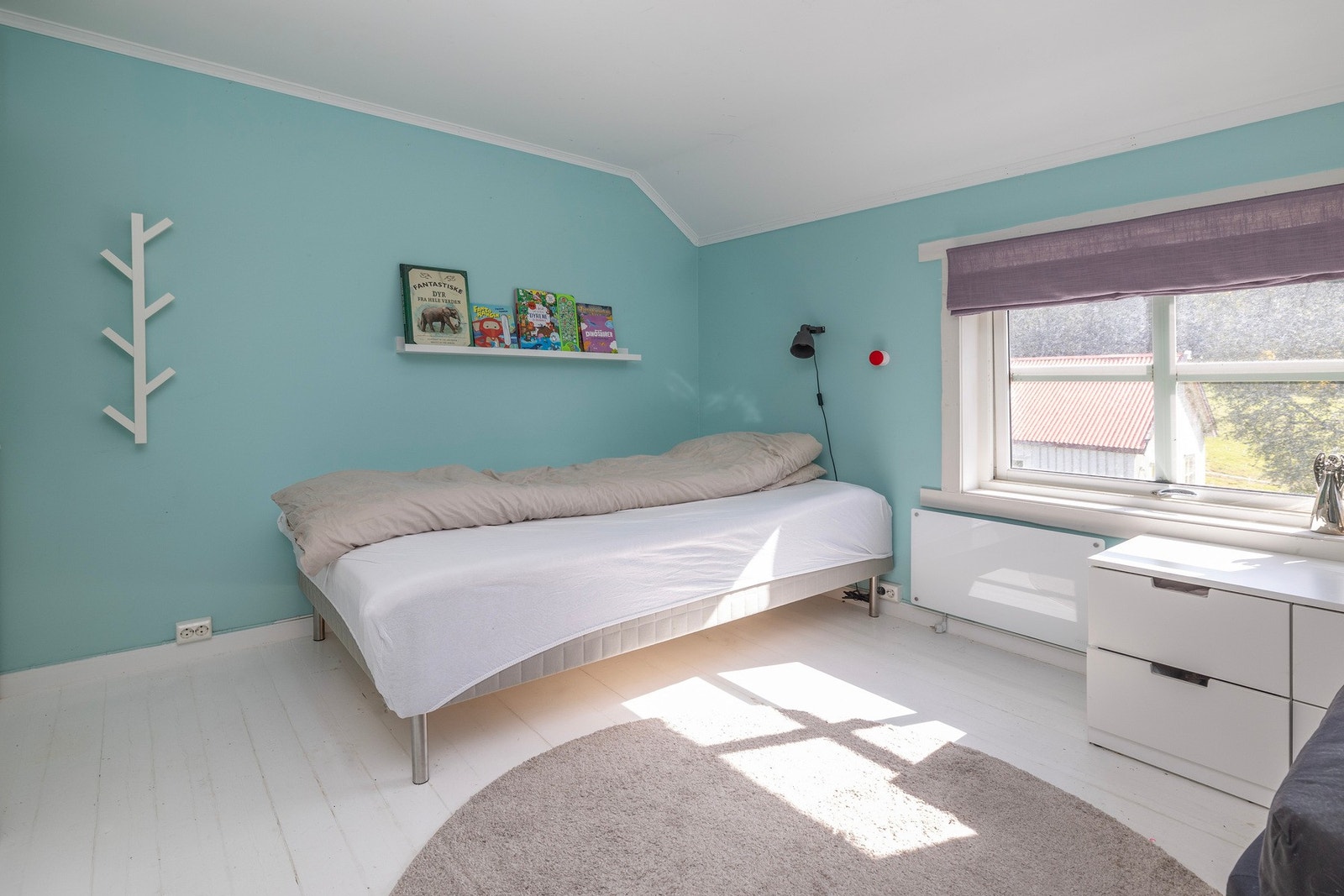 Soverom på ca. 11 kvm. Galleribilde