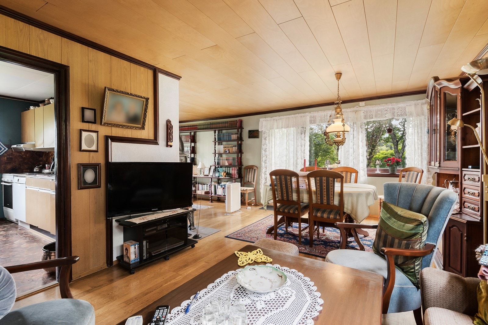 Stua er koselig og har fine møbleringsmuligheter. Galleribilde