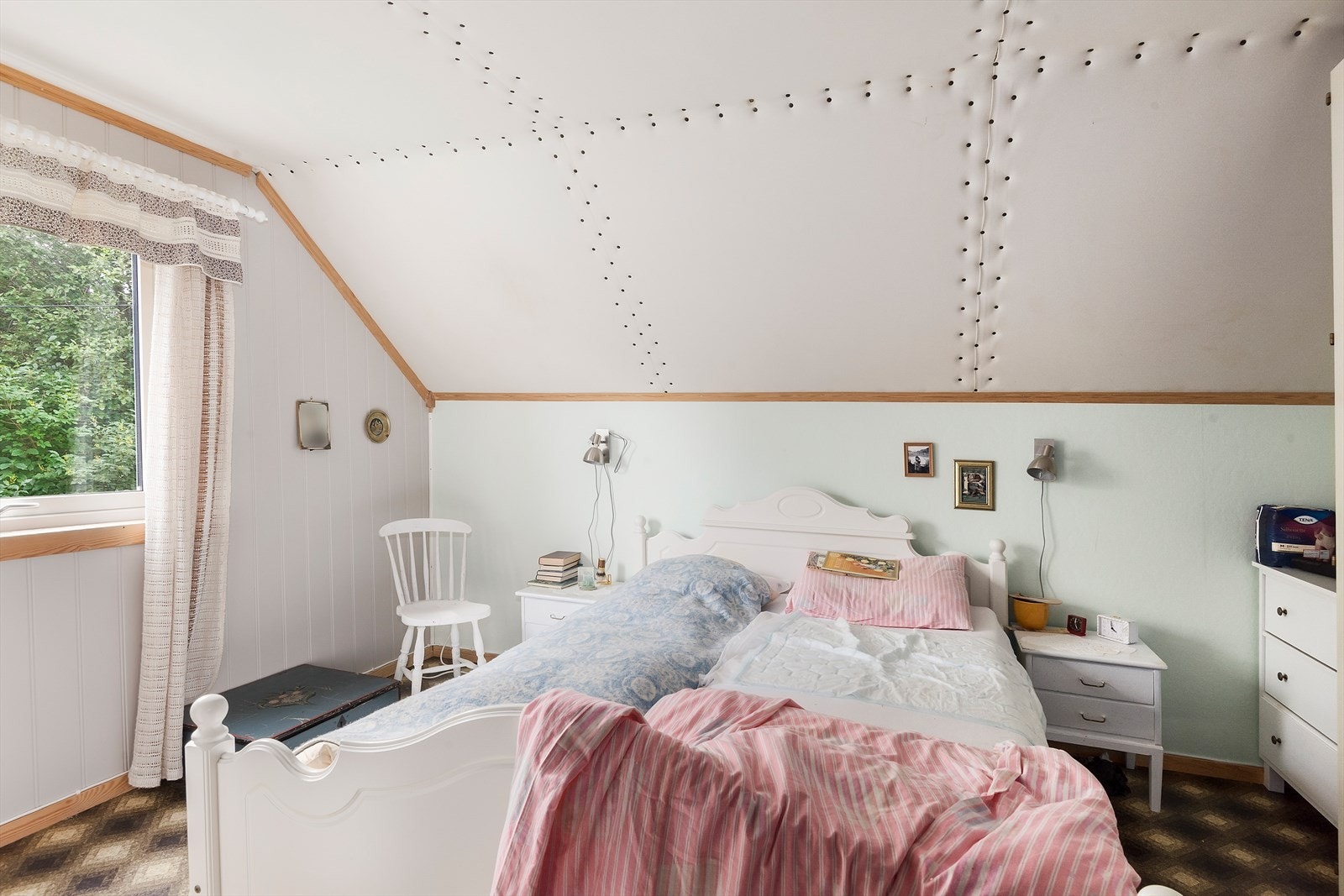 Soverom 3 av 3 i andre etasje. Galleribilde