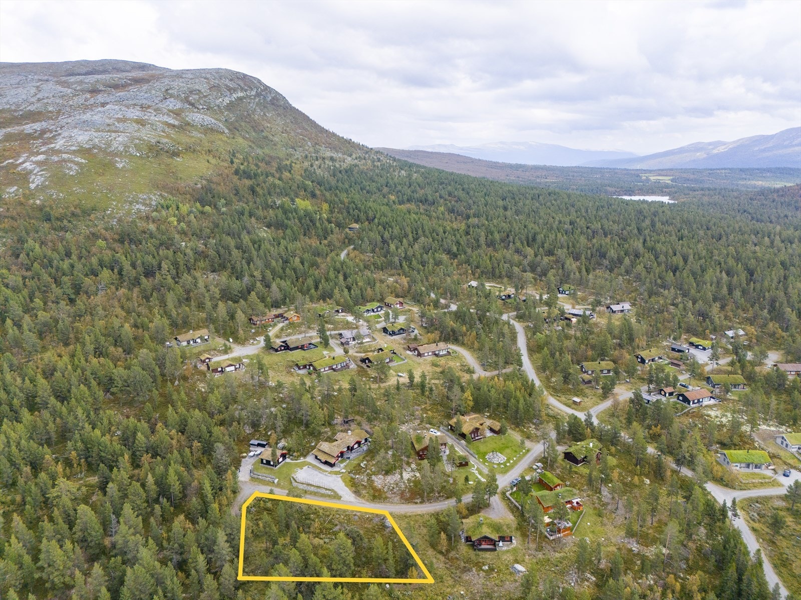 Lemonsjøvegen 8 - Byggeklar tomt fint beliggende i veletablert hyttefelt på Lemonsjøen. Galleribilde