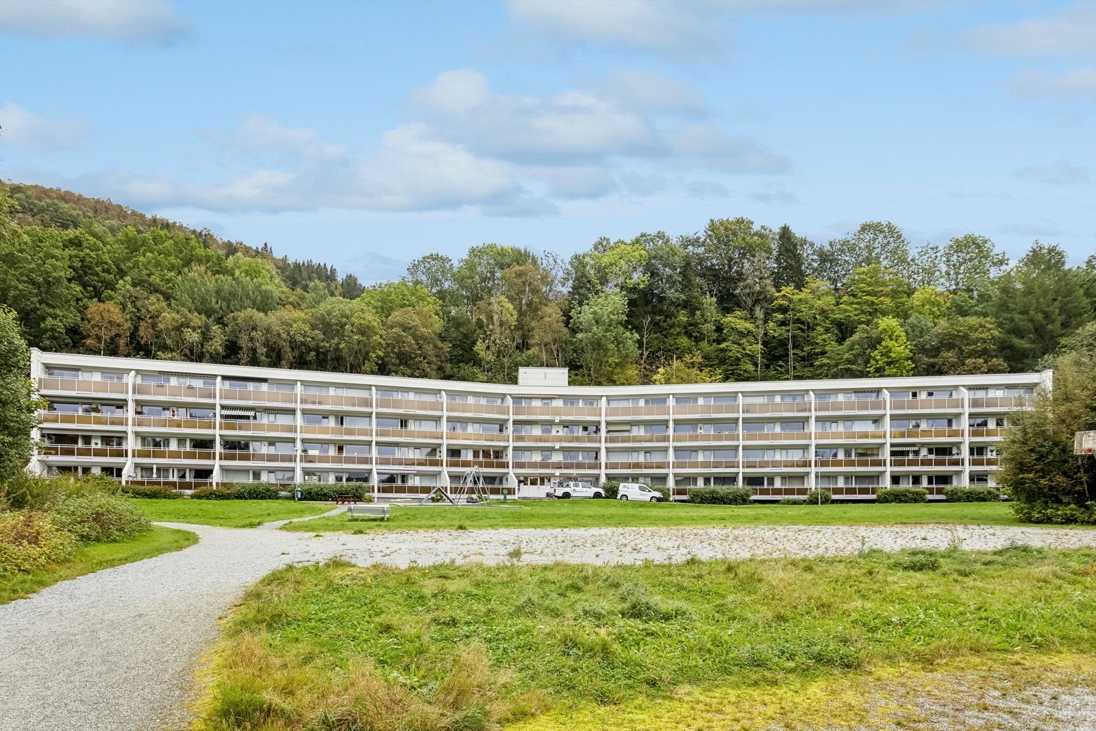 Leiligheten ligger fint til i 2.etg, med adkomst via heis. Galleribilde
