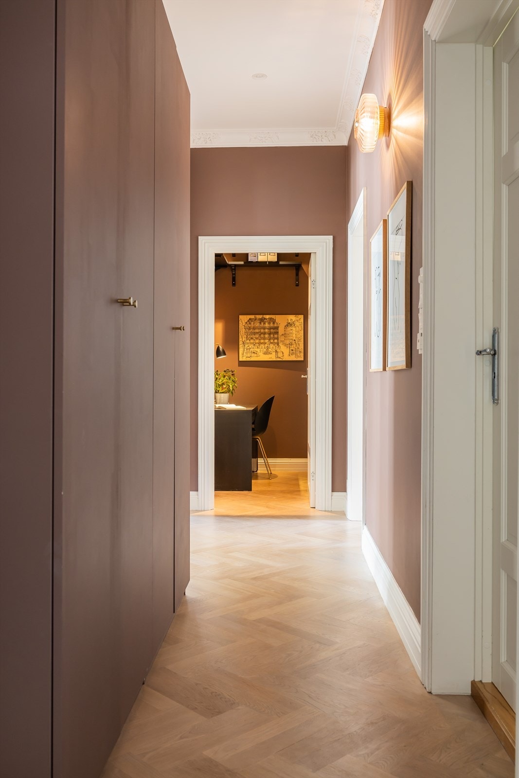Hall/gang Galleribilde