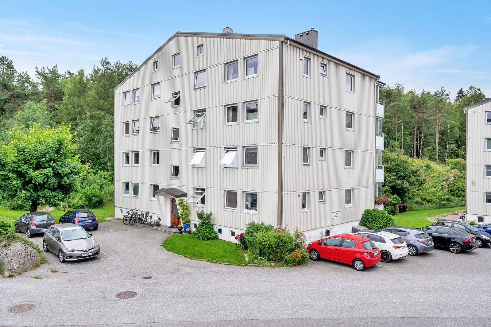 Fra leiligheten er det kun en kort spasertur ned til sentrum Galleribilde