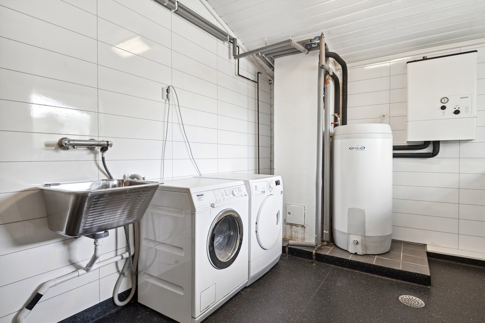 Vaskerom oppusset i 2019. Nytt gulv i 2022. Galleribilde