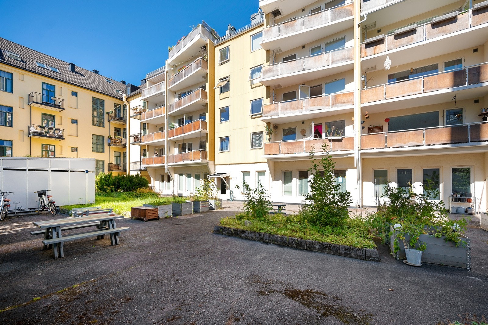 Her er det også utemøbler. Galleribilde