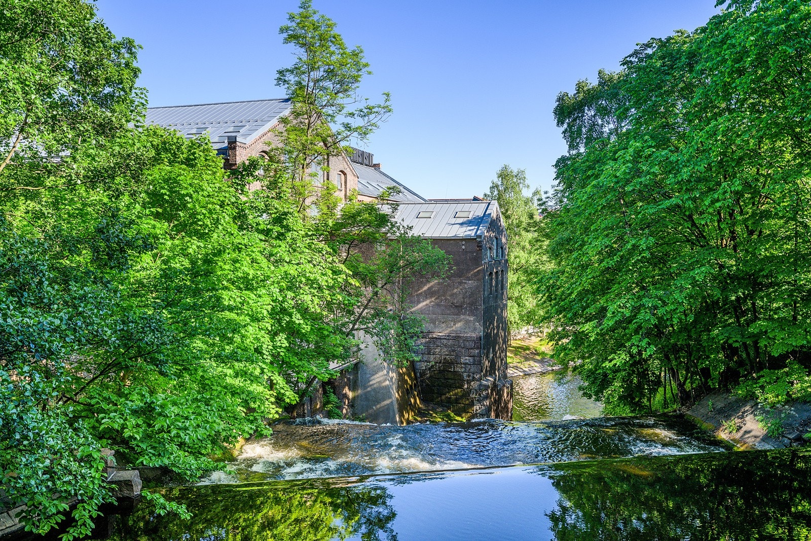 Ikke langt fra boligen vil du finne Akerselva, med idylliske turstier helt fra Oslo sentrum og opp til Maridalsvannet, og videre inn i marka. Galleribilde