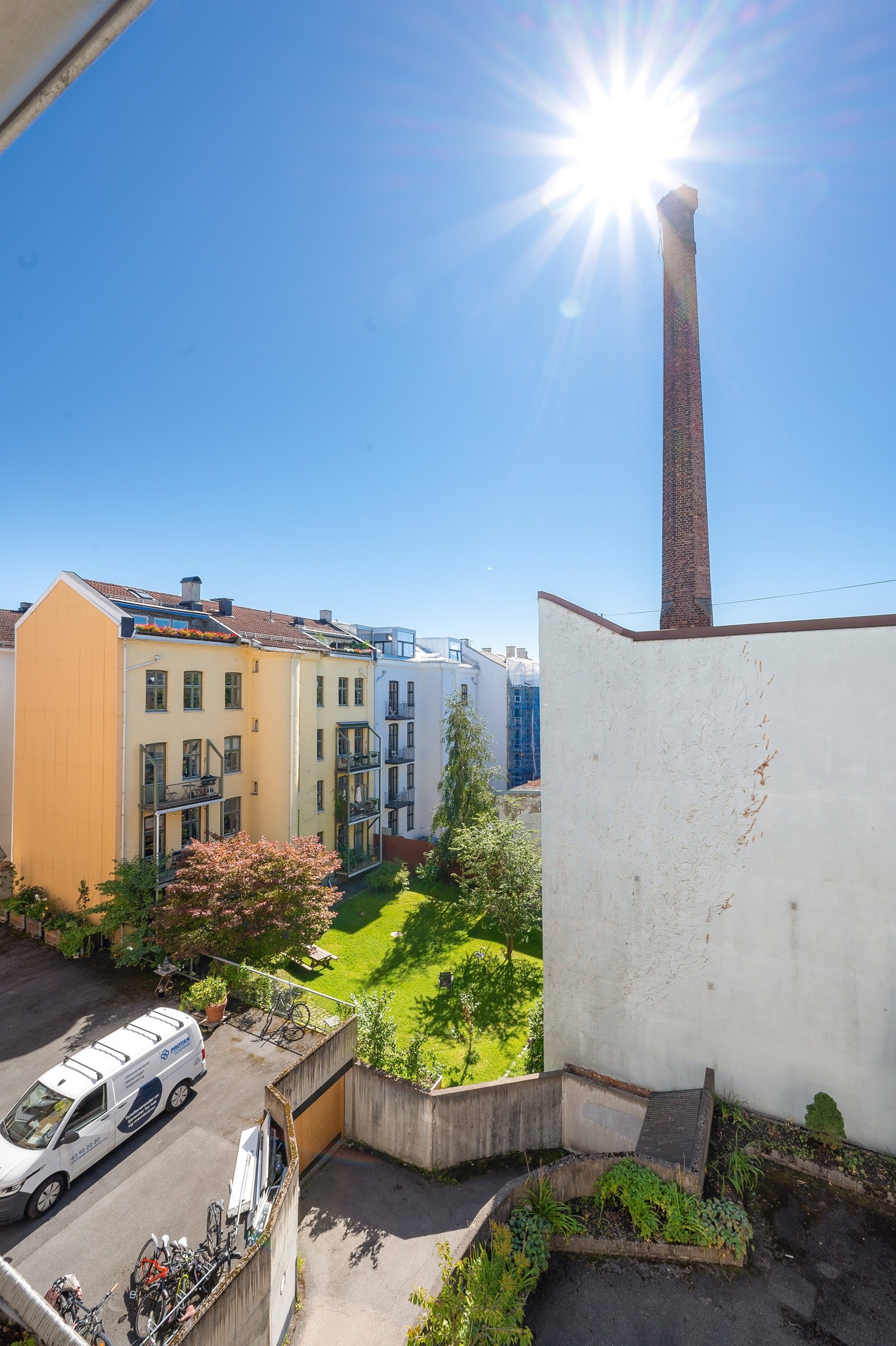 Nyt solen på din helt private balkong! Galleribilde