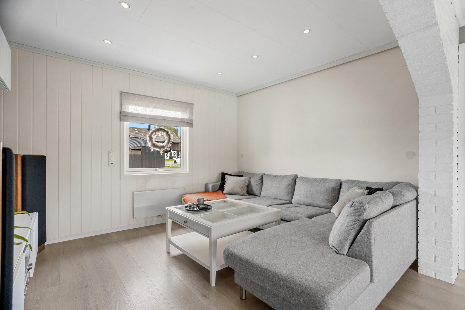 Innerste del er innredet som TV-stue Galleribilde