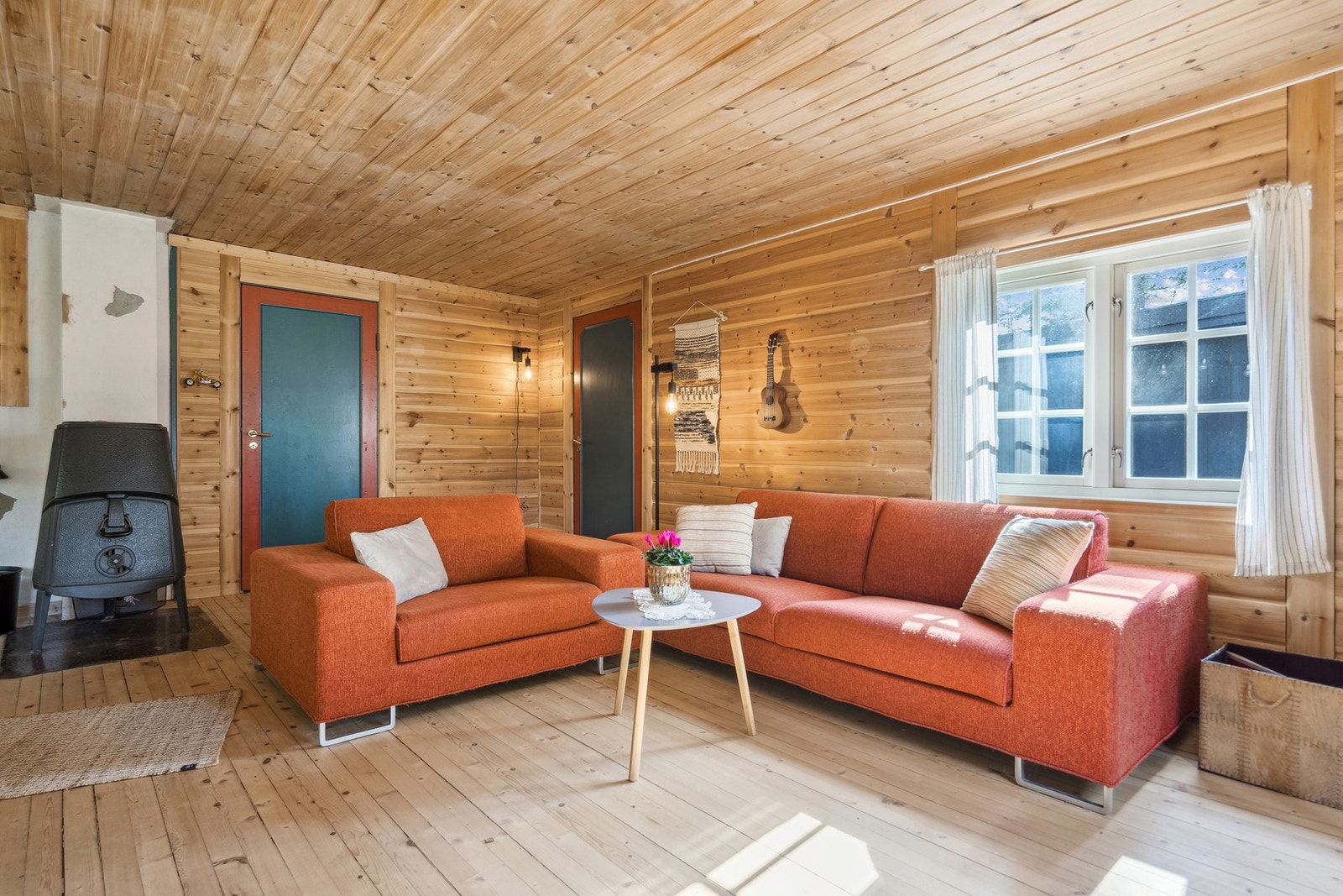 Her har du god plass til stor sittegruppe. Galleribilde