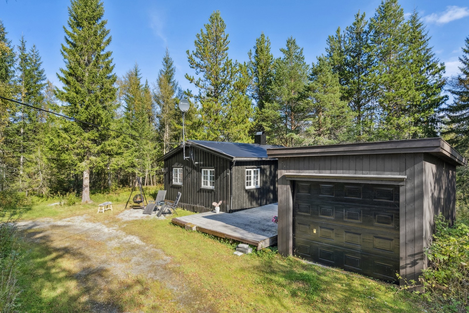 Eiendomsmegler 1 ved Andreas Herjuan presenterer Ytteråsvegen 620. Galleribilde