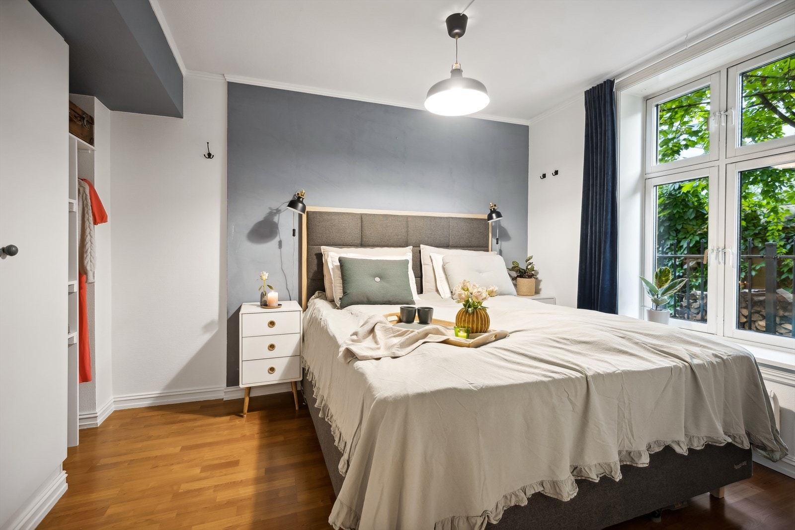 Utsyn til rolige og grønne omgivelser. Galleribilde