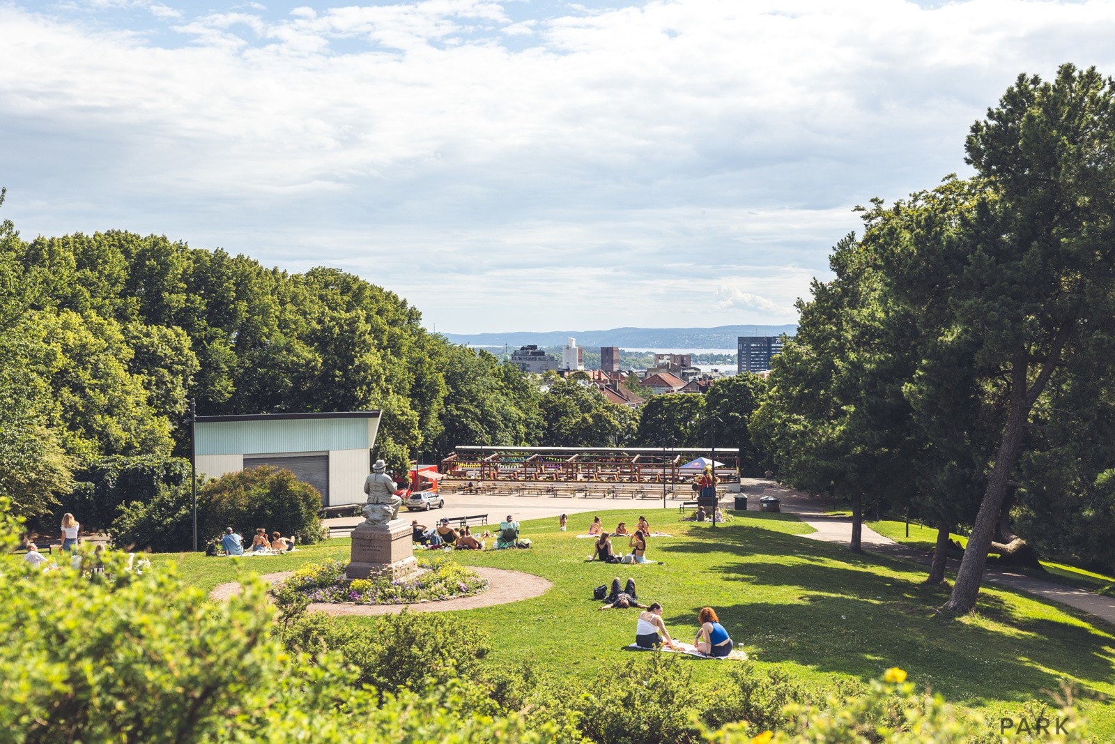 Her bor du i en rolig, sjarmerende gate samtidig som du har byens pulserende liv rett rundt hjørnet. Galleribilde