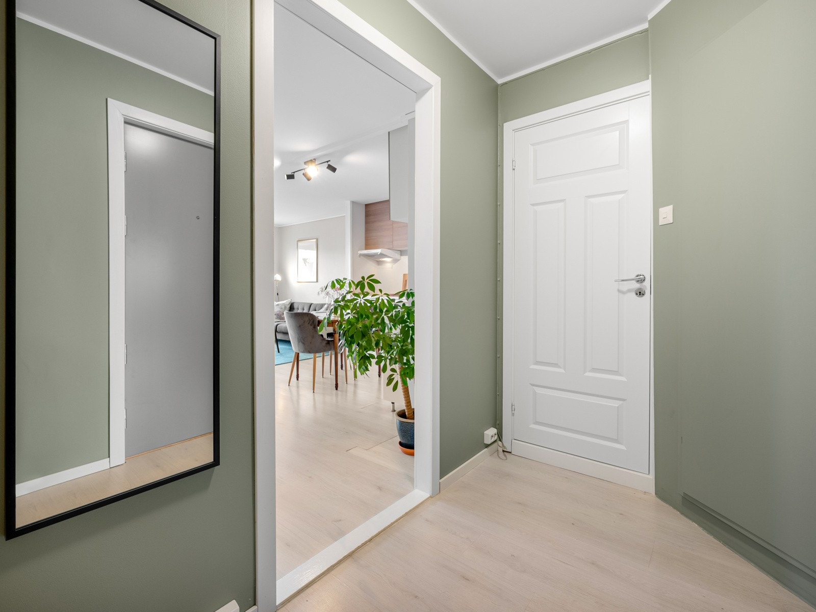 Entré/gang Galleribilde