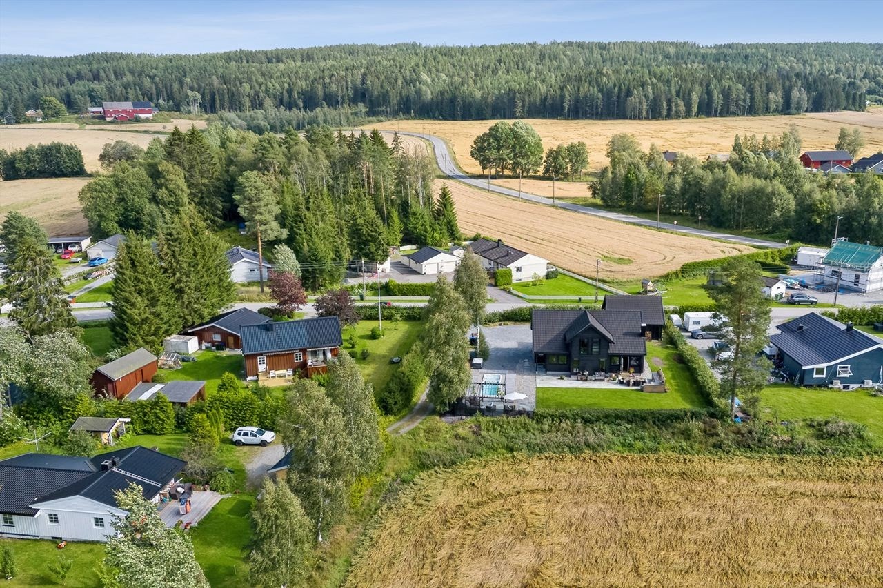 Nærområet består av landbruksarealer og skog - Naturopplevelser kun få meter fra døren Galleribilde