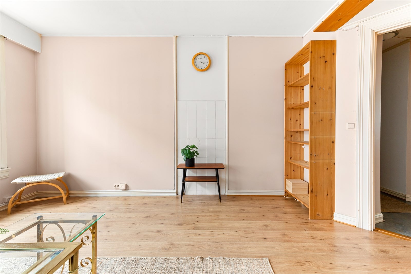 Det er pipeløp i stuen der det er mulig å koble til et ildsted. Galleribilde