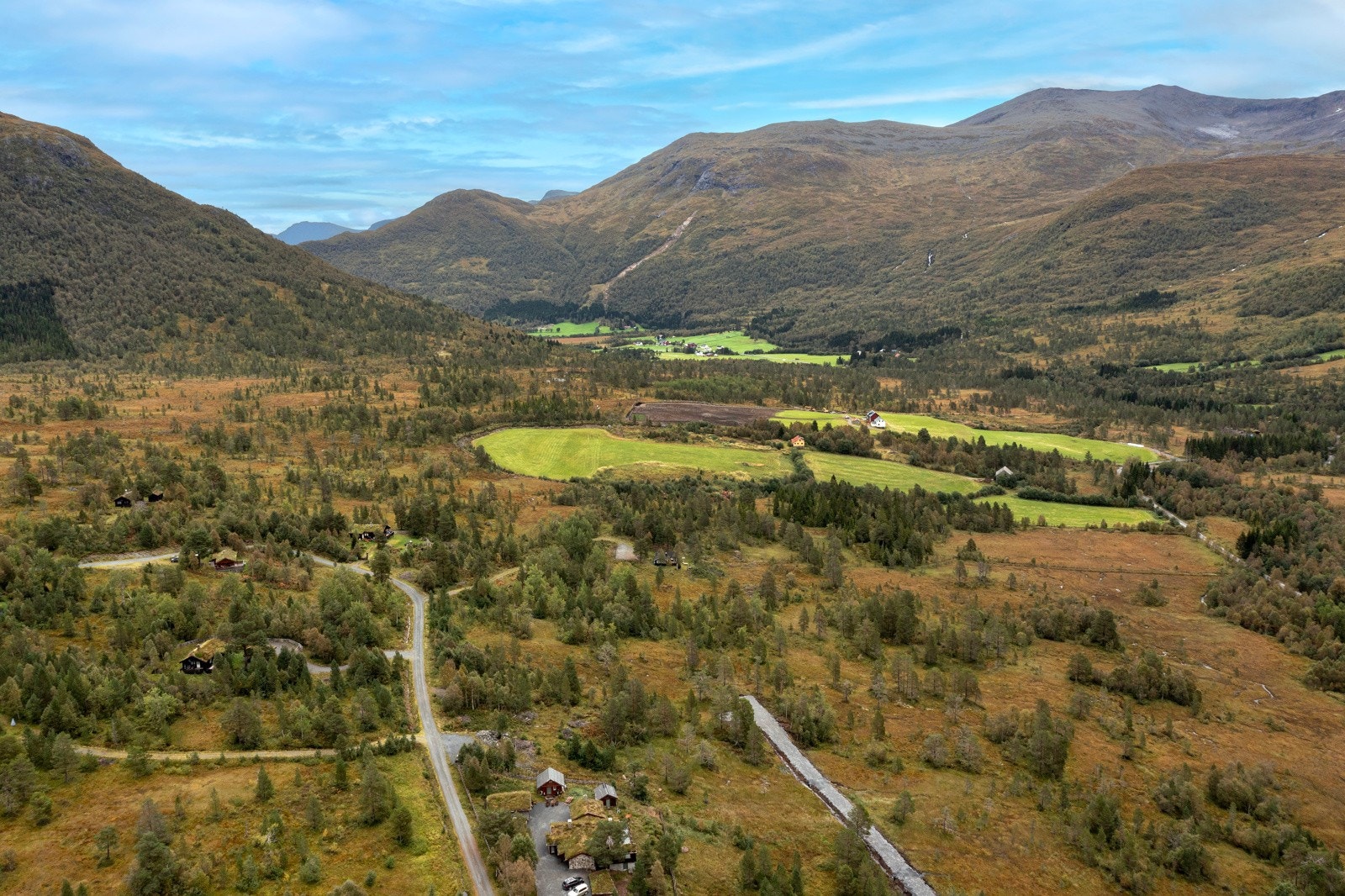 Det er mange fine turmuligheter i området - både kortere og lengre, sommer som vinter. Galleribilde