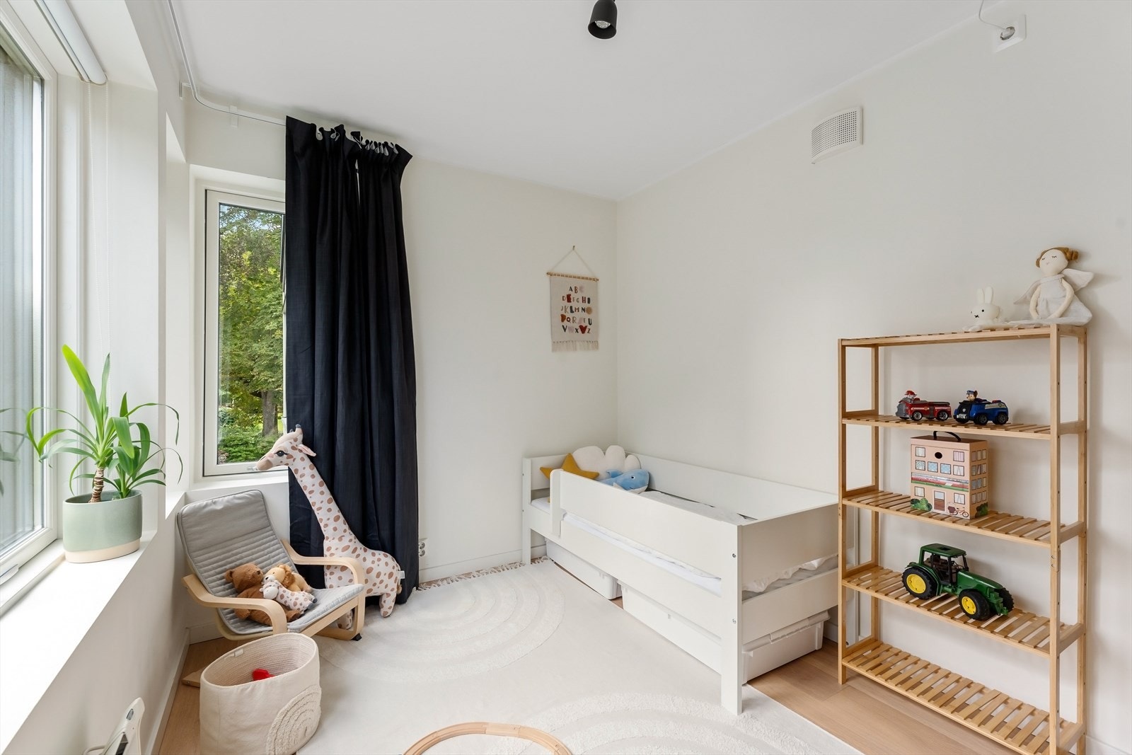 God plass for å være barnerom/soverom nr. 2. Galleribilde