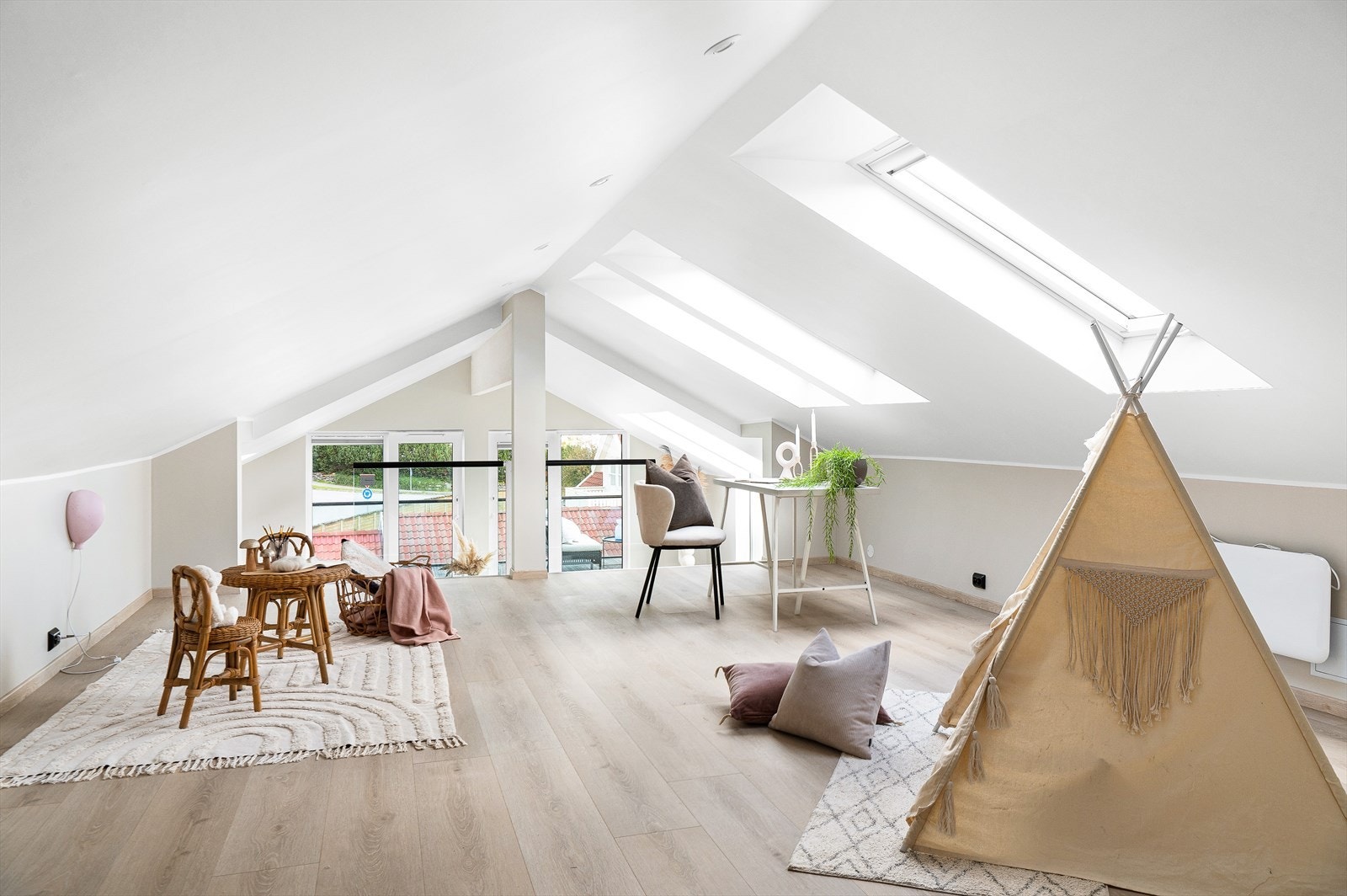 Perfekt for de som trenger litt ekstra plass til ungene eller kontor. Galleribilde