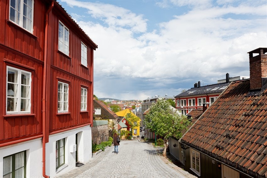 Fra boligen er det kort vei til Damstredet. Galleribilde