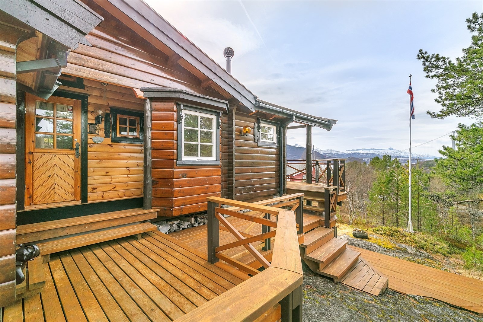 Inngangsparti. Galleribilde