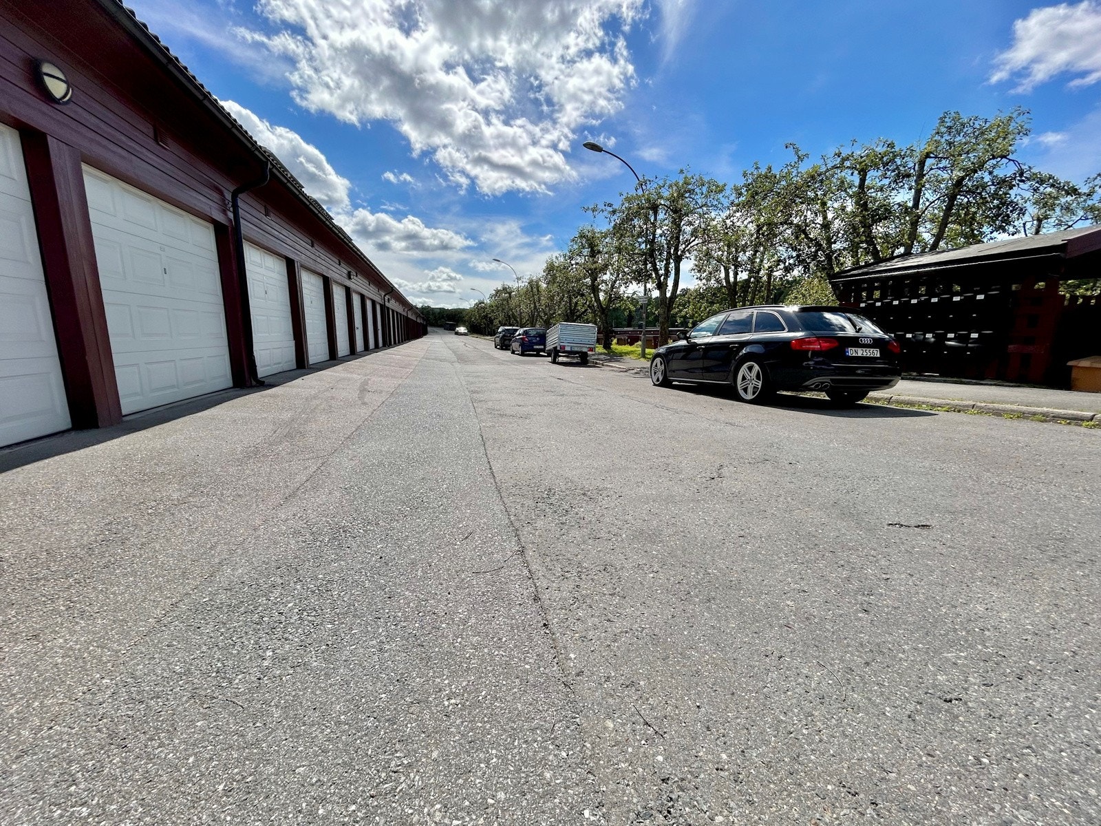 Stille og rolig vei. Galleribilde