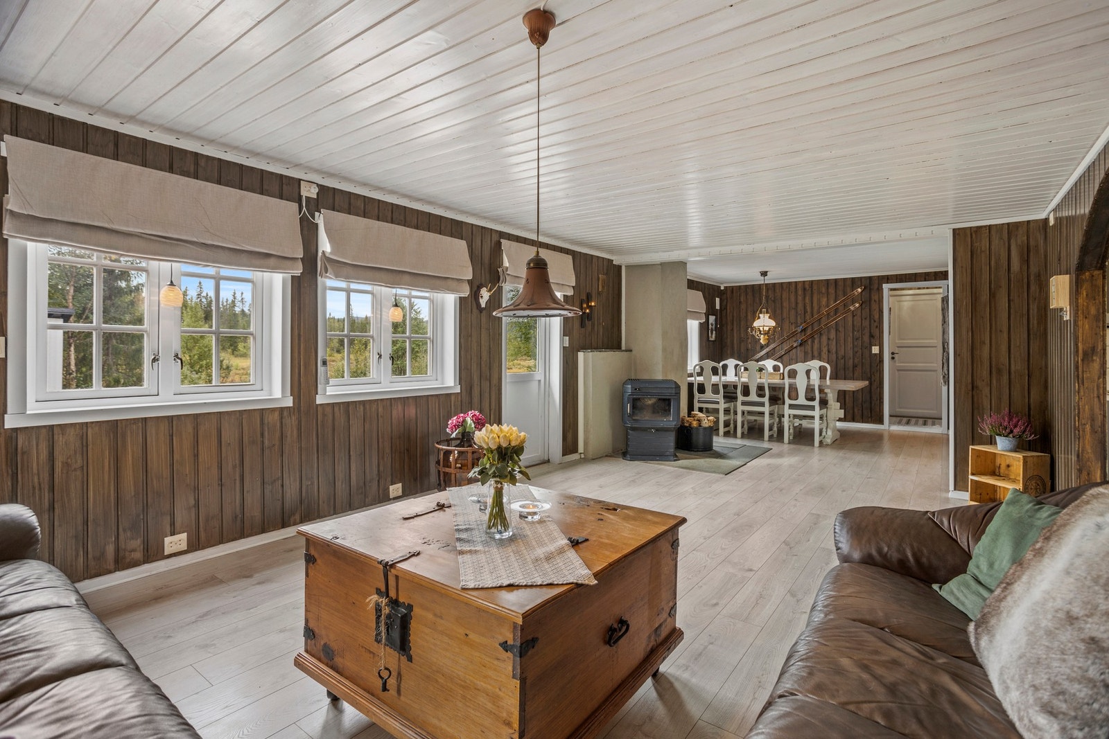 Det er god plass til flere sittegrupper Galleribilde