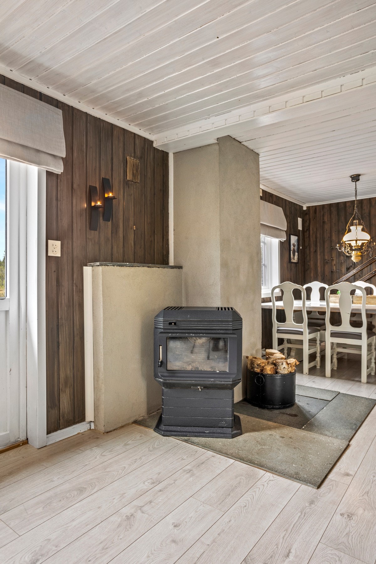 Det er montert brukt ildsted i 2024. Galleribilde