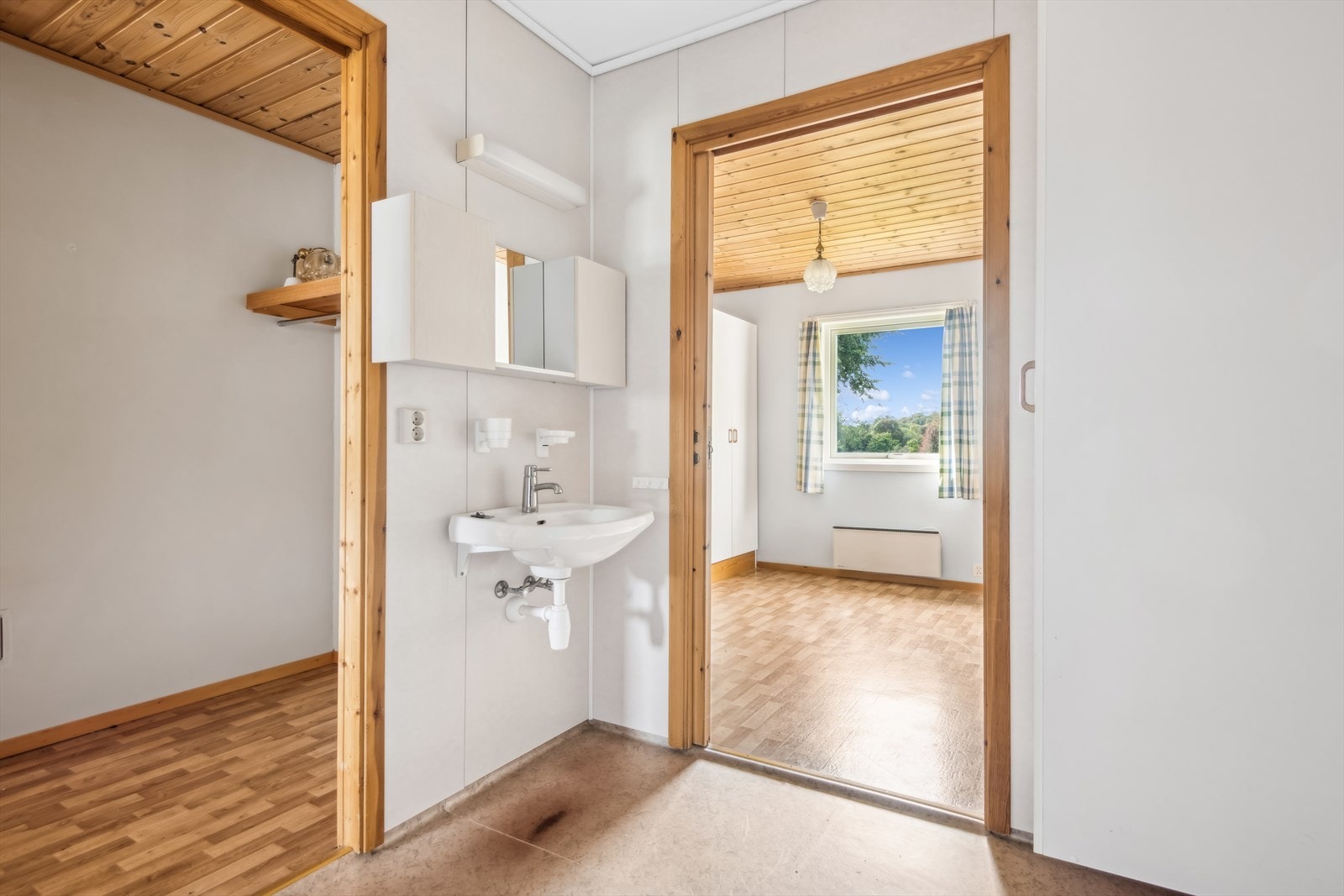 Badet er bygget antatt i 1992. Ingen dokumentasjon. Galleribilde