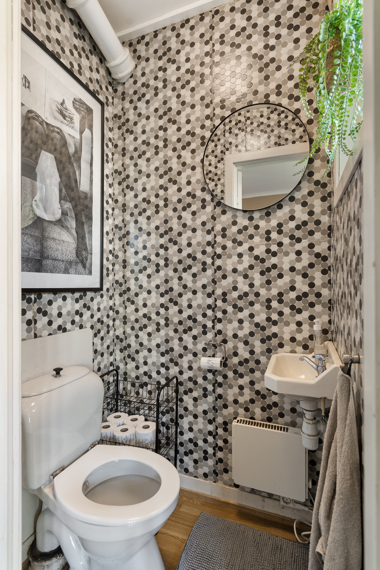 Separat toalett 1. etasje Galleribilde