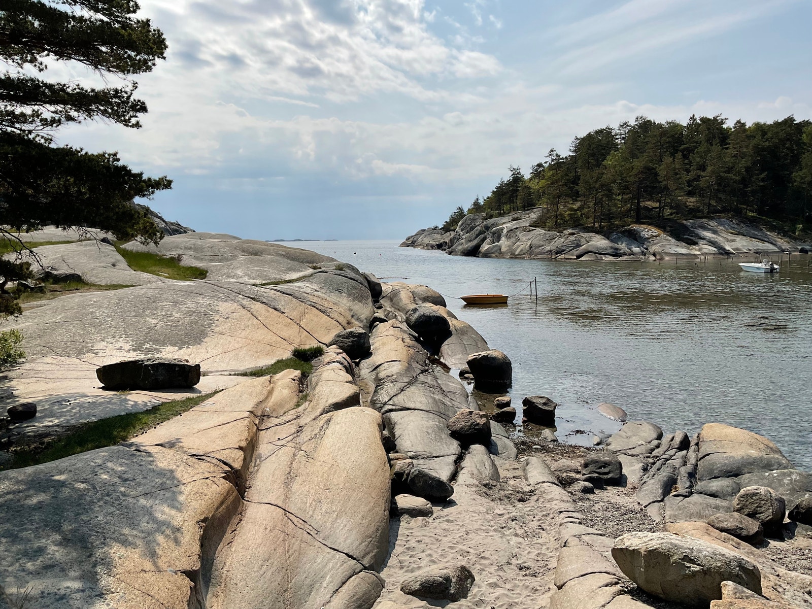 Kort avstand til Herfellbukta og de andre fantastiske badeplassene i området Galleribilde