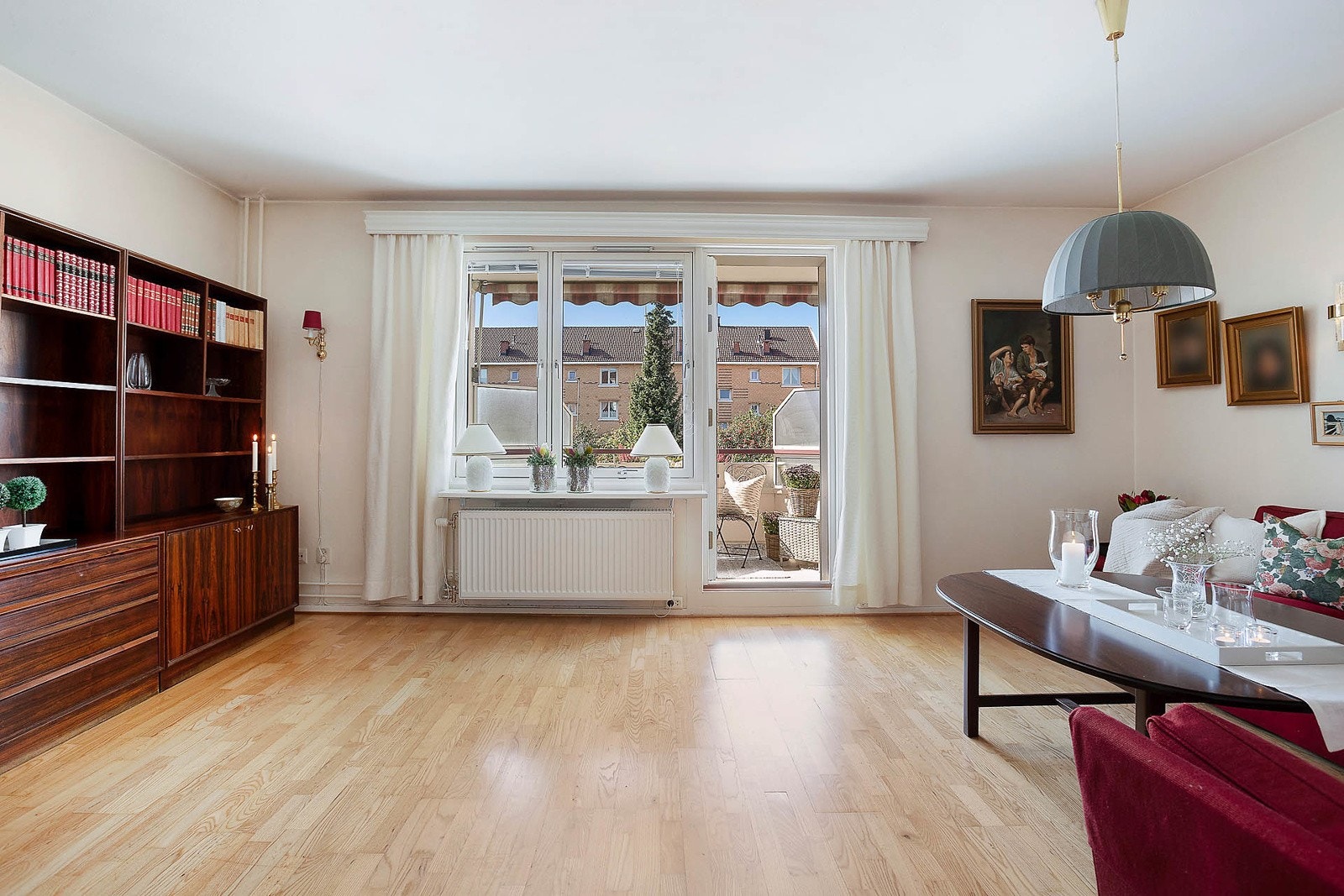 Koselig stue med god plass Galleribilde