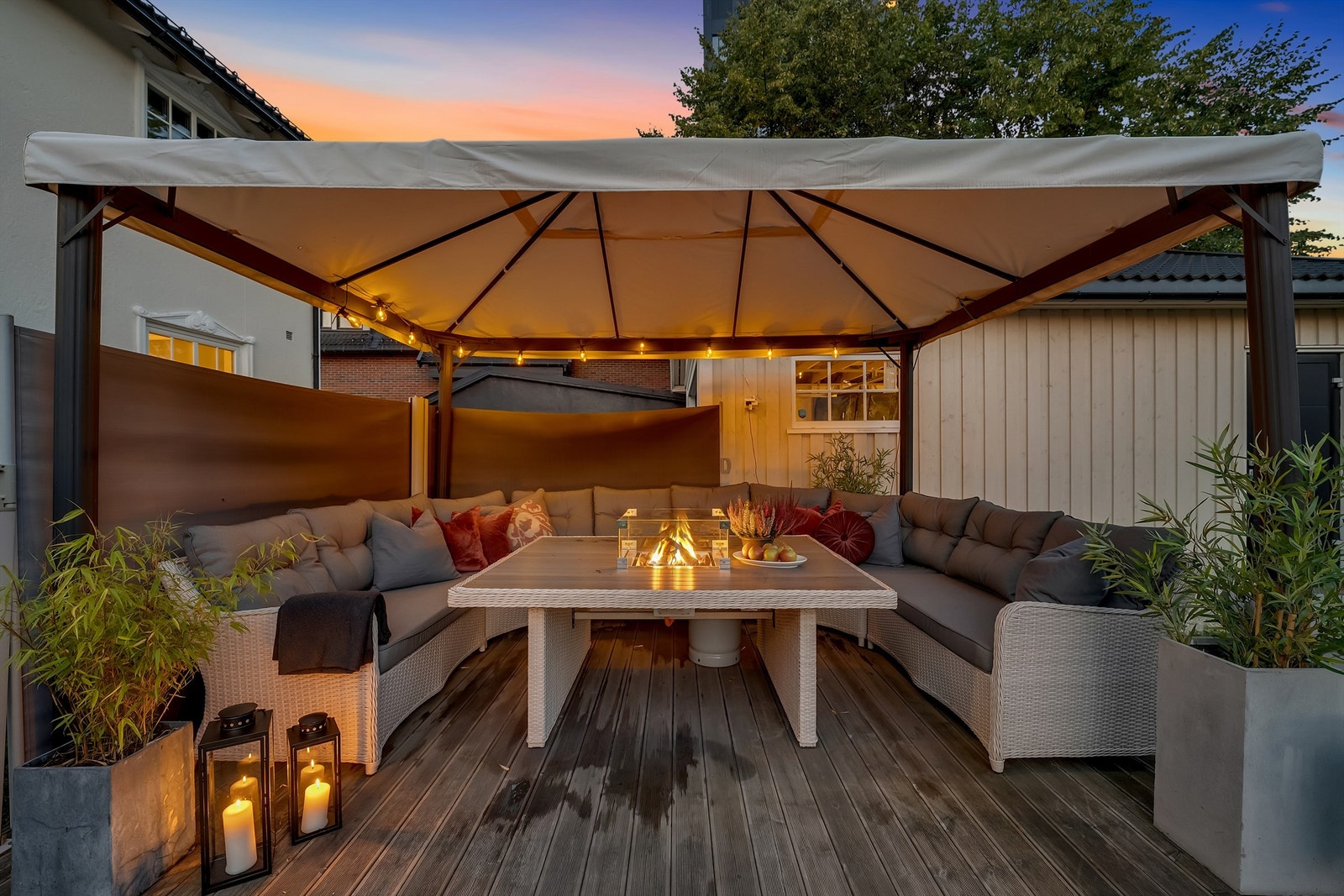 Pergolaen er 4x3 meter og følger med. Markterrasse på 16 kvm i Type Møre Royal Galleribilde