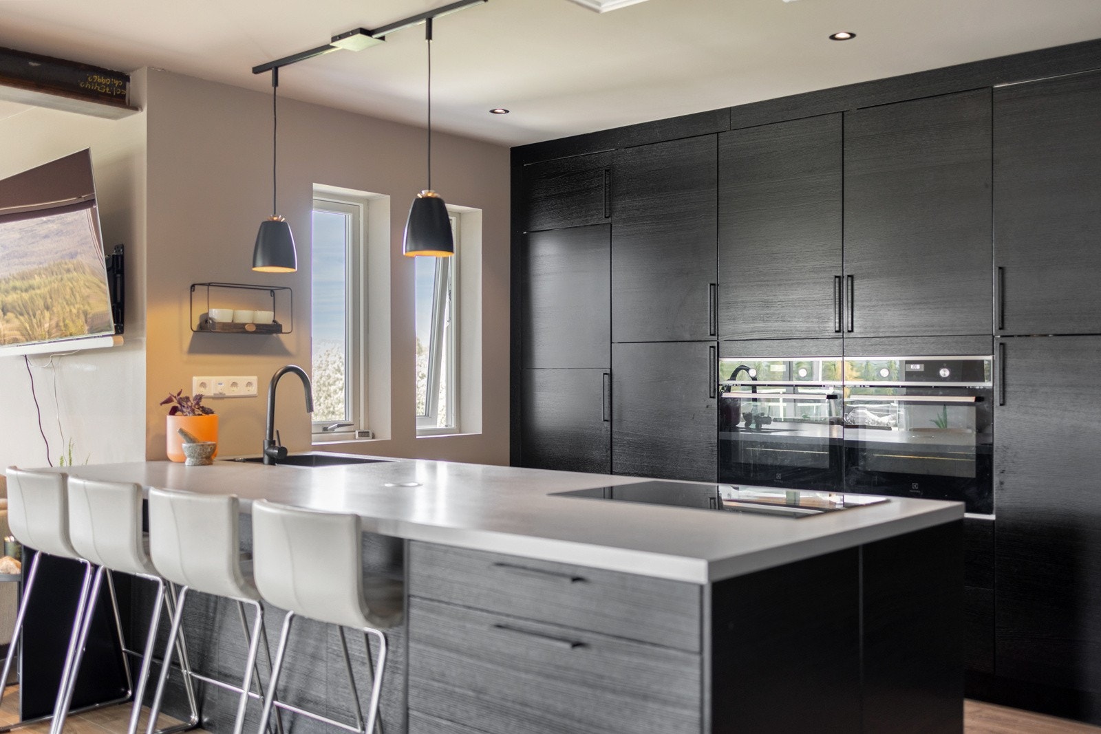 Stilrent kjøkken hvor kokken i huset garantert vil trives! Galleribilde