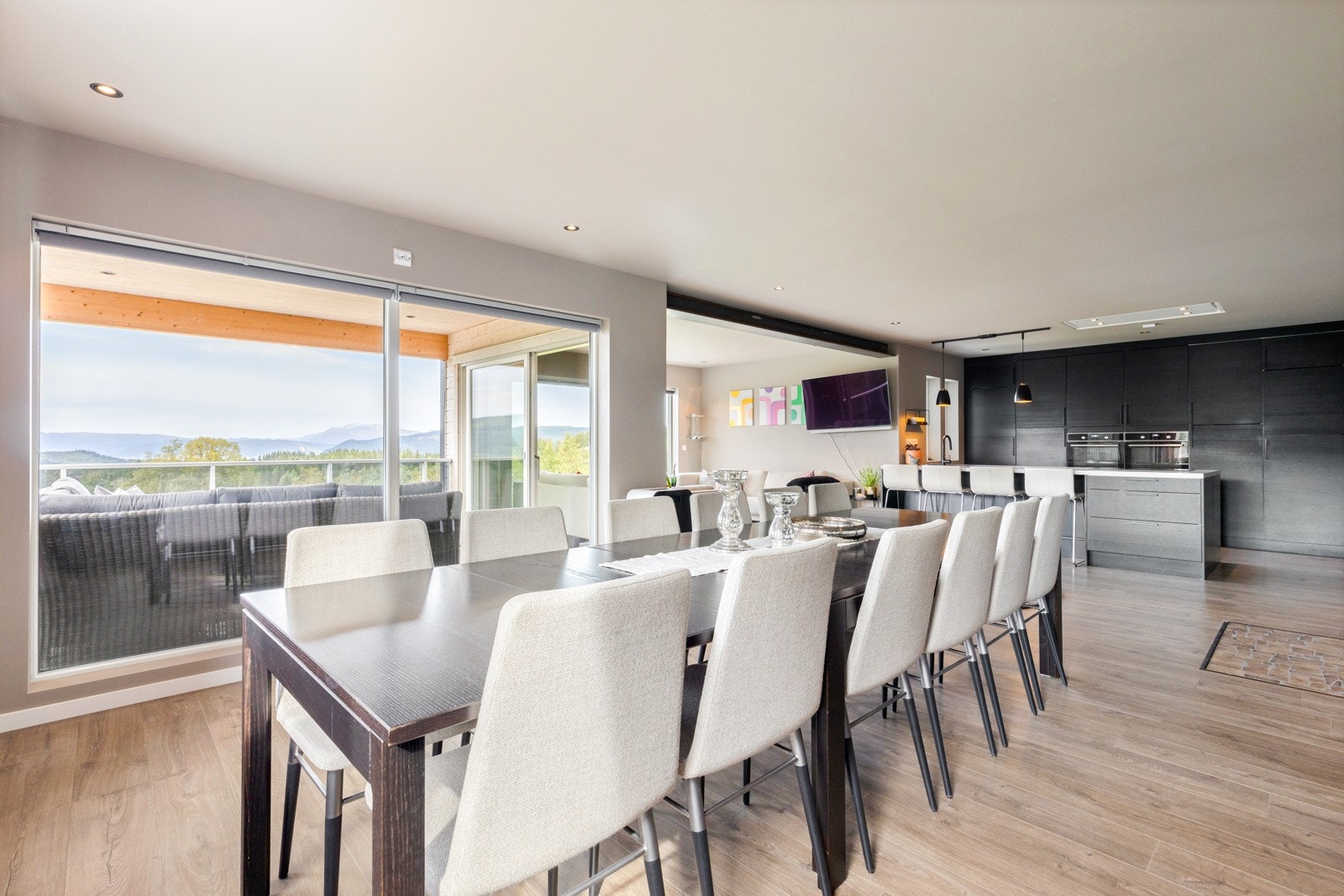 Sør-Villen 24 er en bolig som definitivt må oppleves for riktig inntrykk. Galleribilde