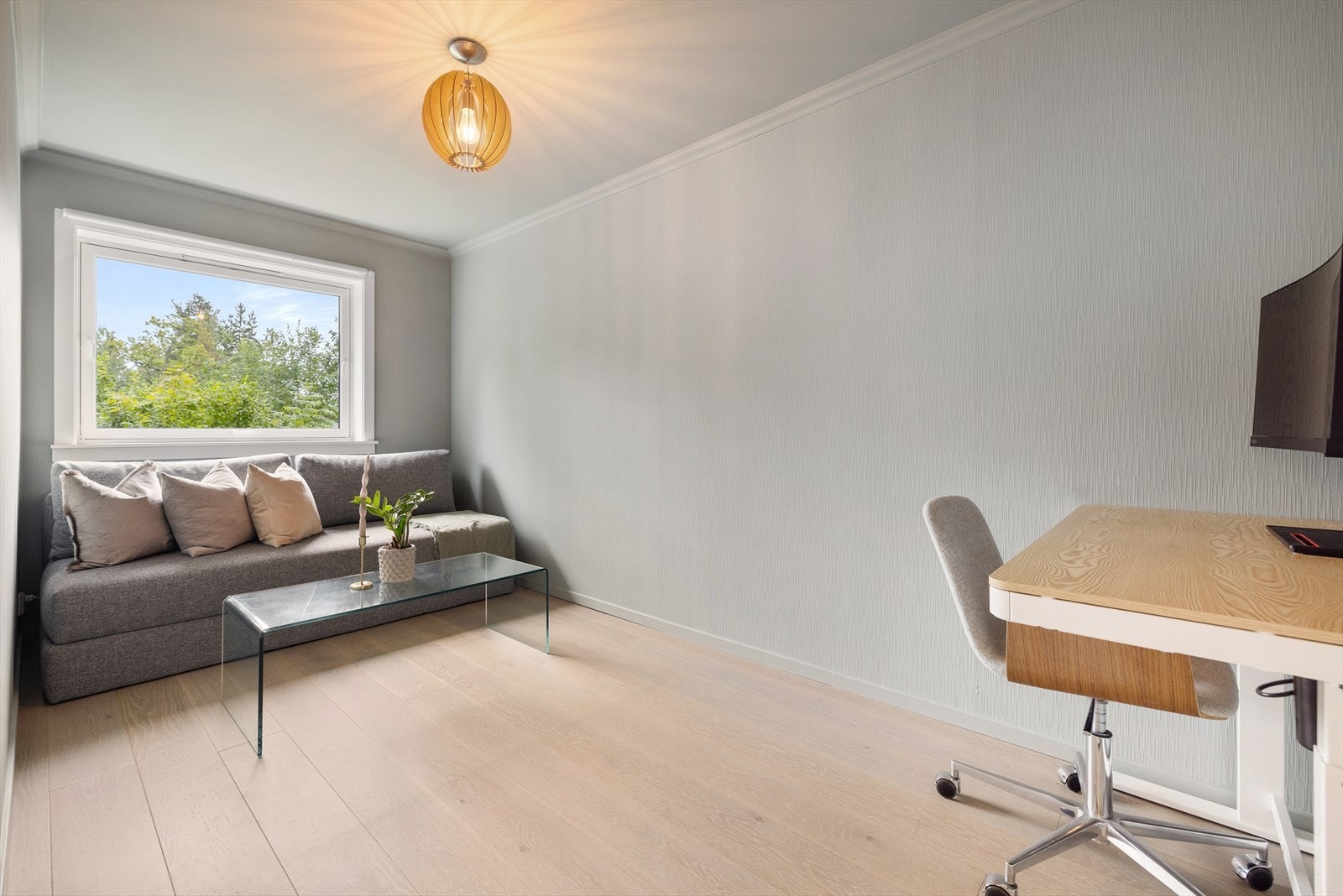 Soverom 3 - Innredet som hjemmekontor Galleribilde