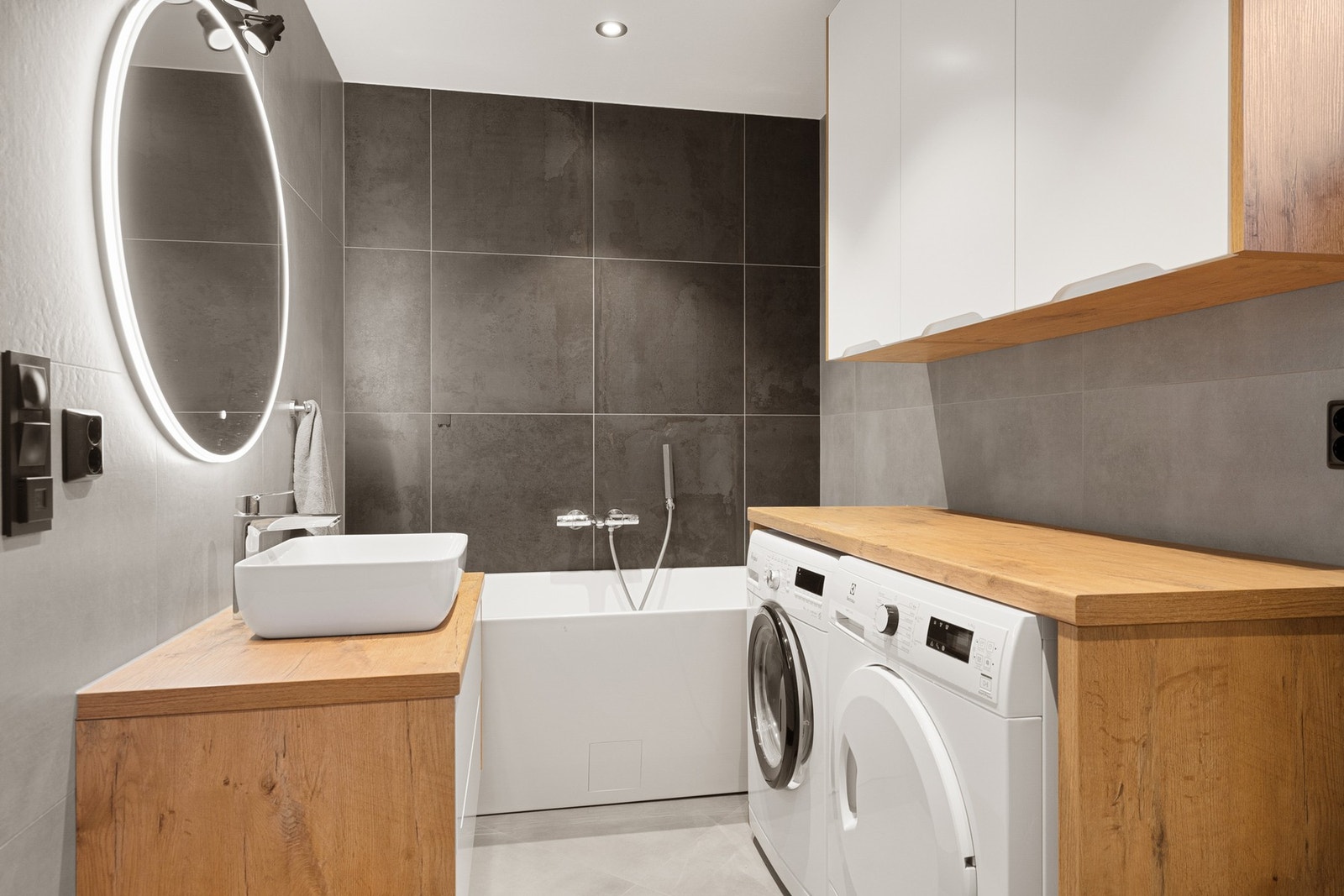 Bad/vaskerom i 1.etasje. Galleribilde