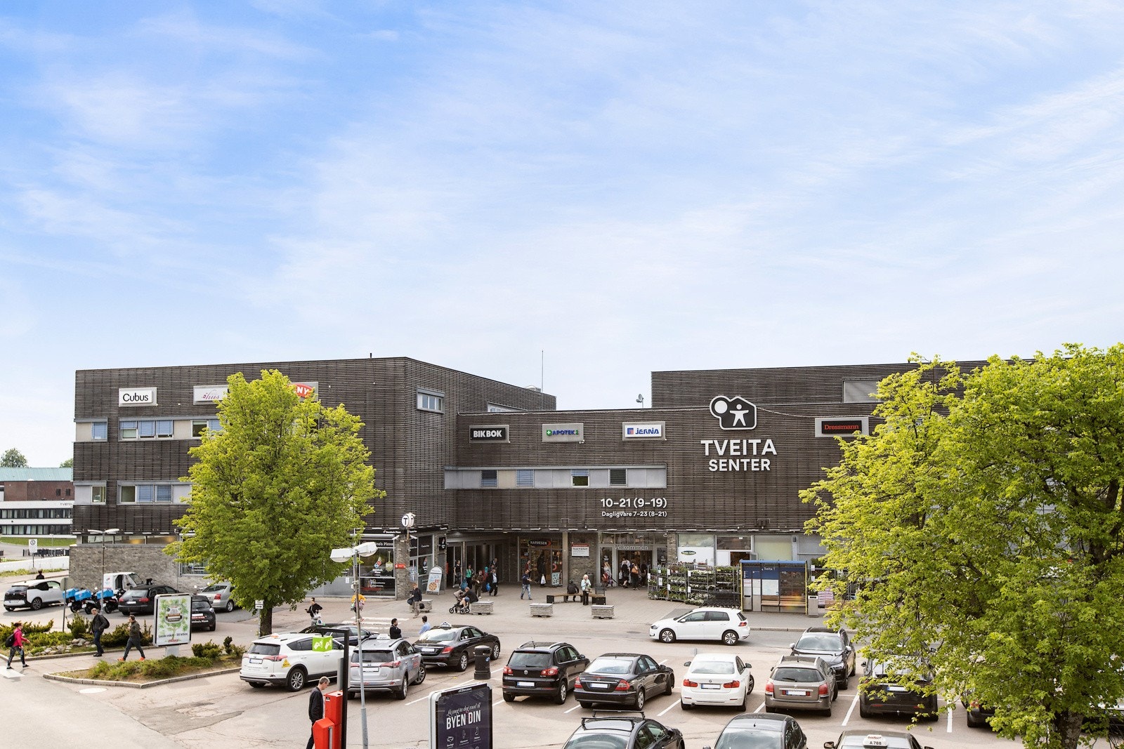 Ellers er det kort vei til Tveita senter med et bredt utvalg av butikker. Galleribilde