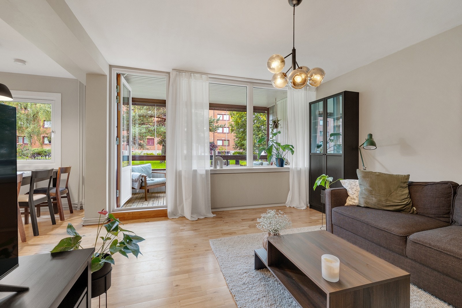 Her har du alt inkludert i felleskostnadene: Varmtvann, fyring, kabel-tv og internett. Galleribilde