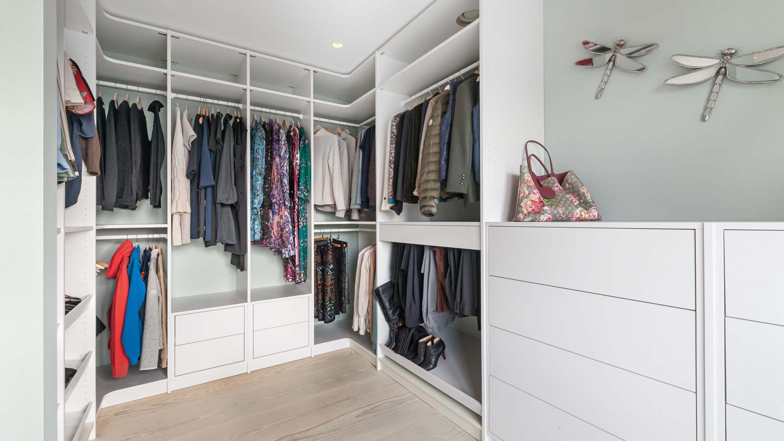 Masse plass og lett å holde orden/organisere. Galleribilde