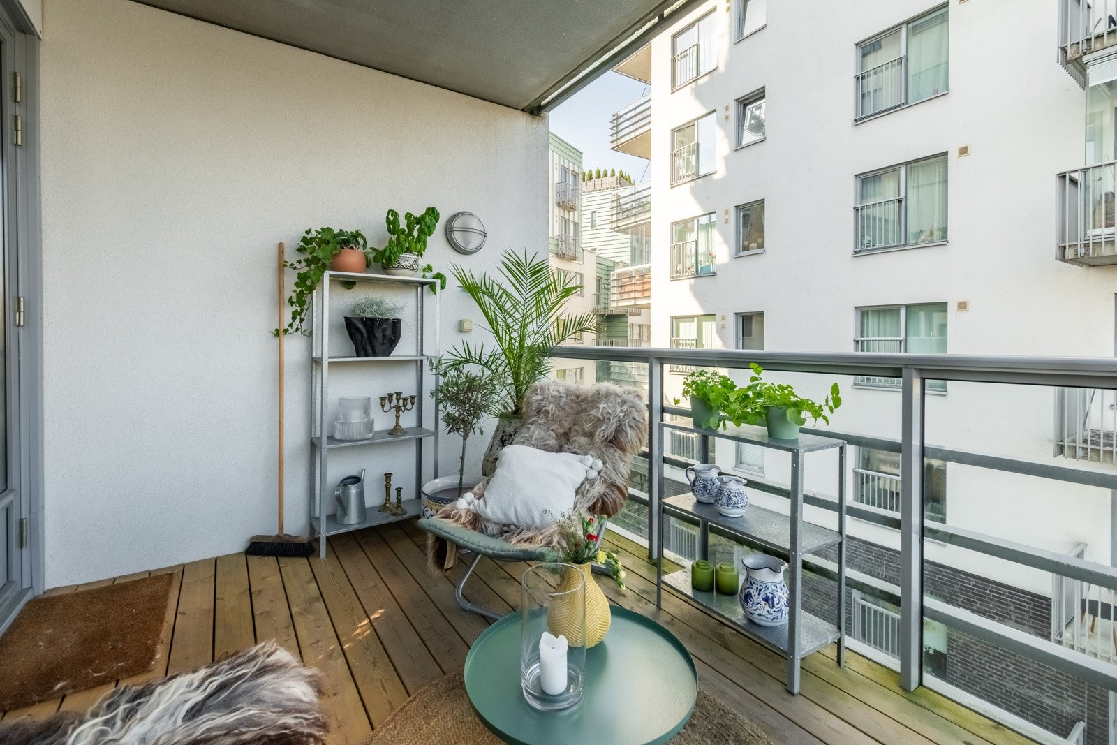 Denne er da på 8 kvm, som er ganske mye for en balkong. Galleribilde