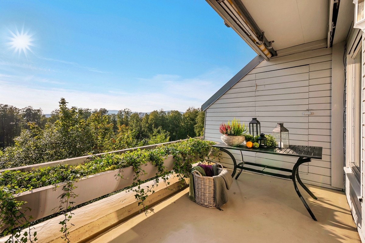 På terrassen er det en lagringsbod på 3 m2. Galleribilde