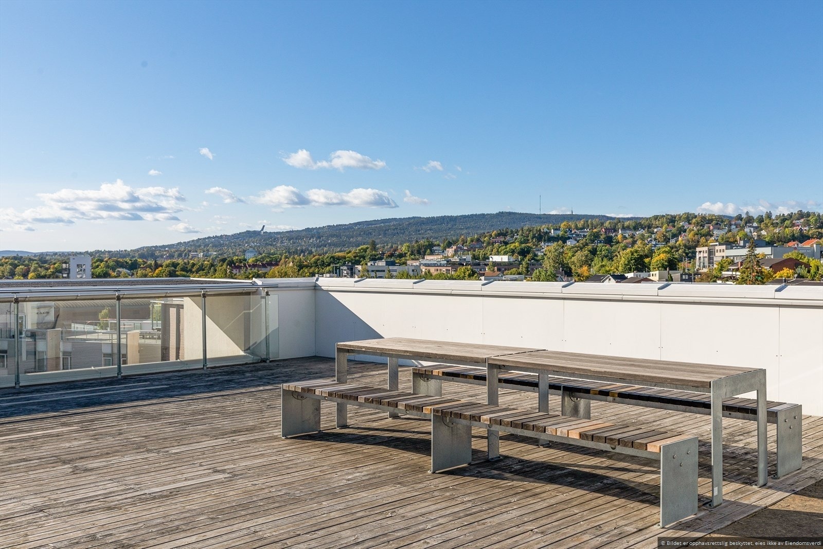 Flott felles takterrasse i sameiet Galleribilde