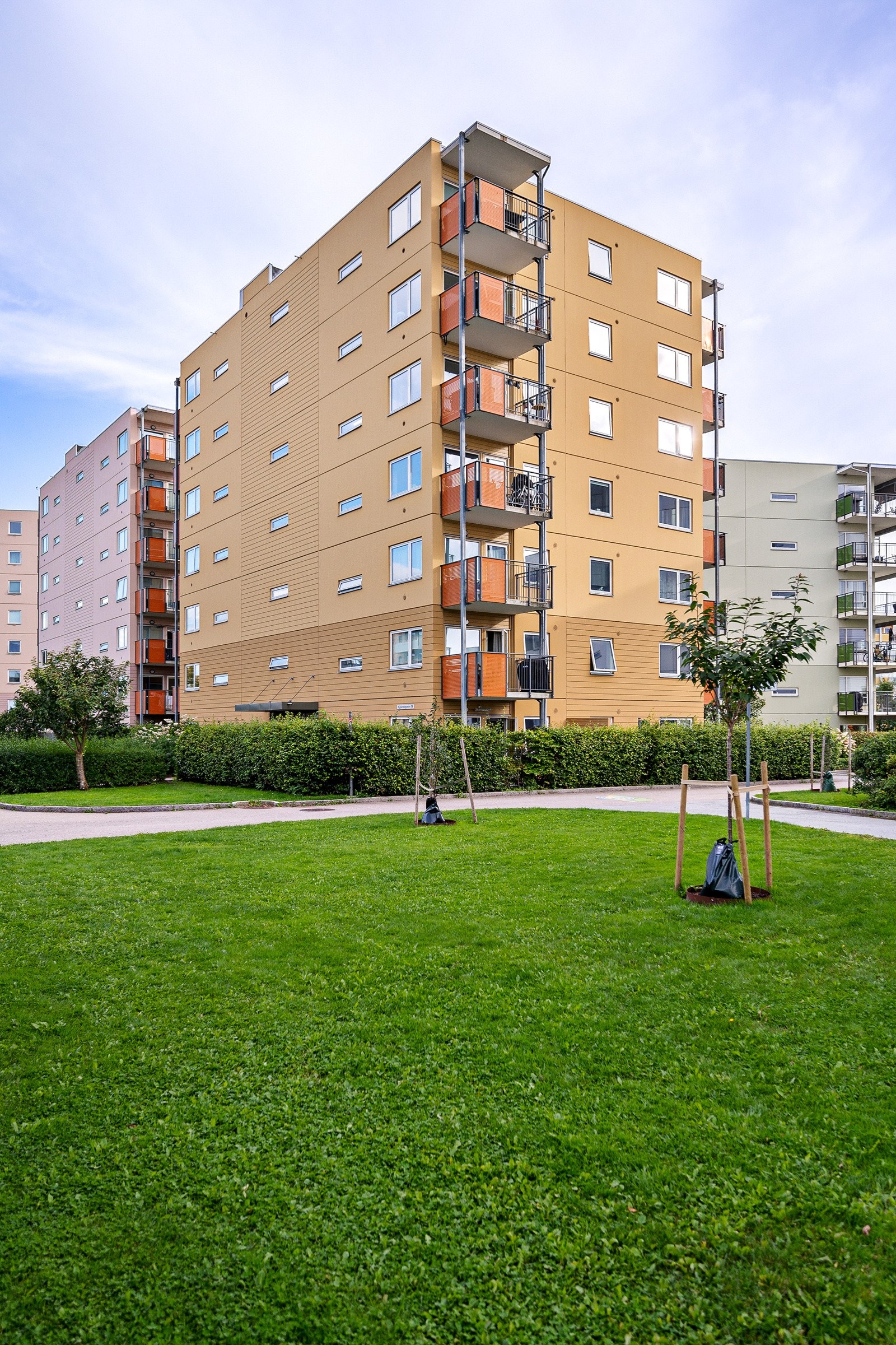 Sameiet er omkranset av pent opparbeidede utearealer. Galleribilde