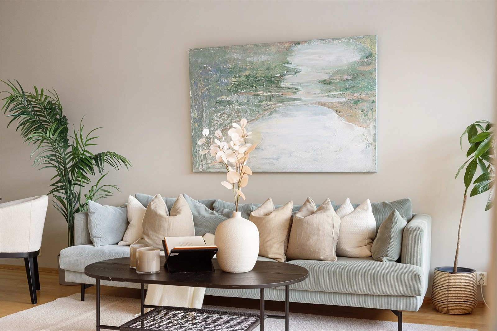 Varmtvann og bredbånd/TV er inkludert i felleskostnadene. Galleribilde