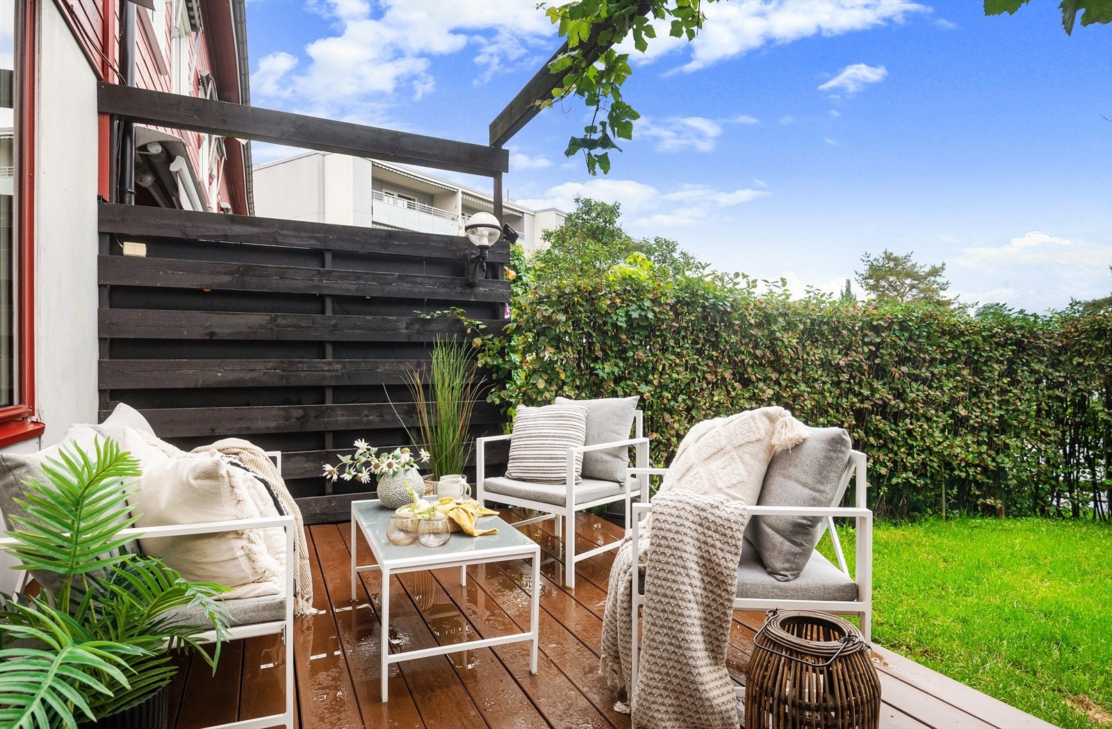 Flott rekkehus over 3-plan med tilgang på et herlig uteområde. Galleribilde