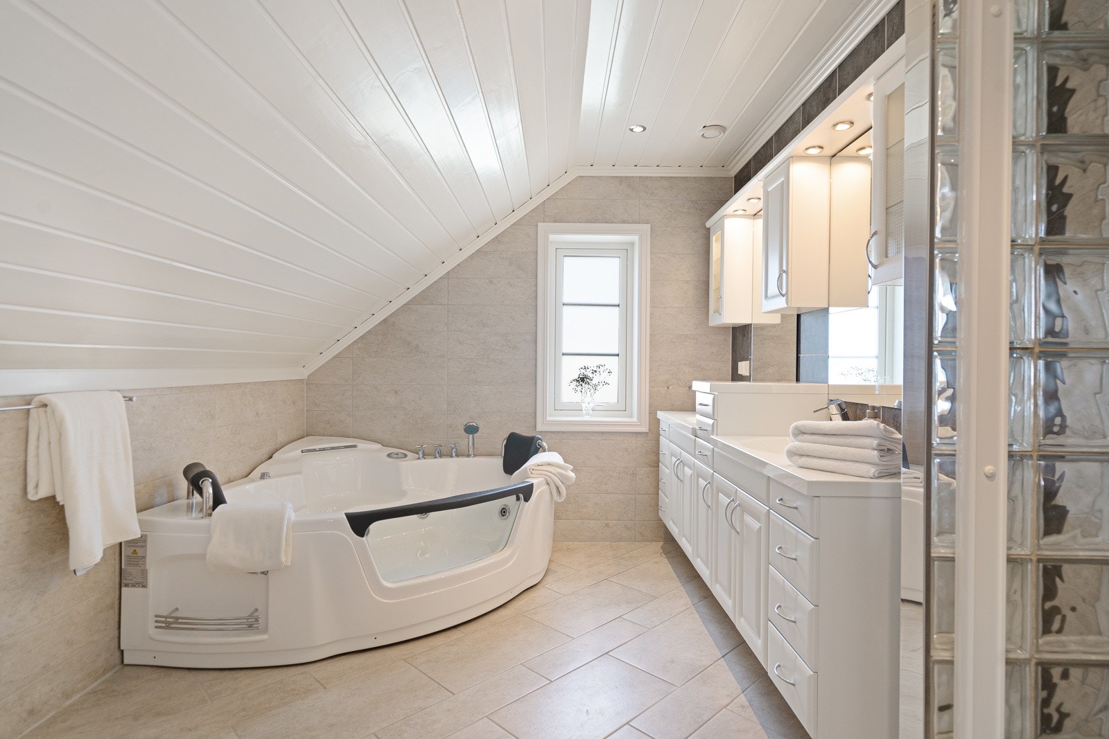 Badekar og dusj Galleribilde