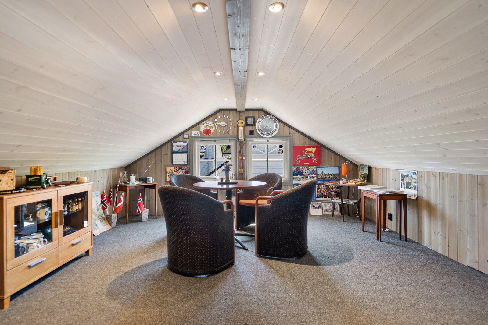 Innredet, flott rom i garasjen Galleribilde