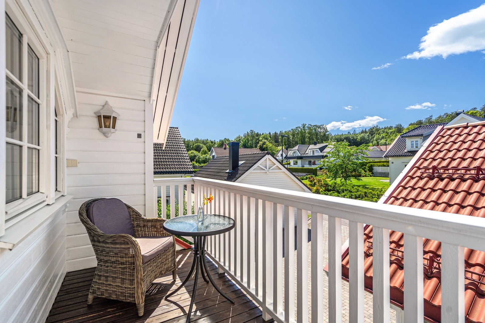 Her kan du nyte de siste solstrålende med kveldssolen! Galleribilde