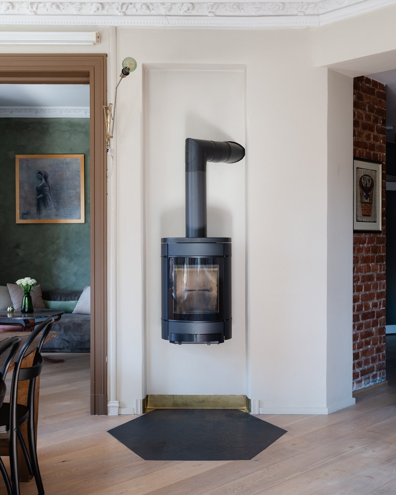 Nydelig peisovn på kjøkken Galleribilde