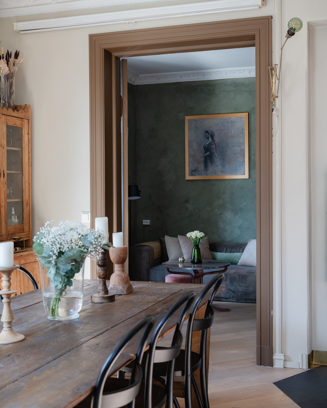 Boligen er nymalt i 2023/24 i moderne toner Galleribilde